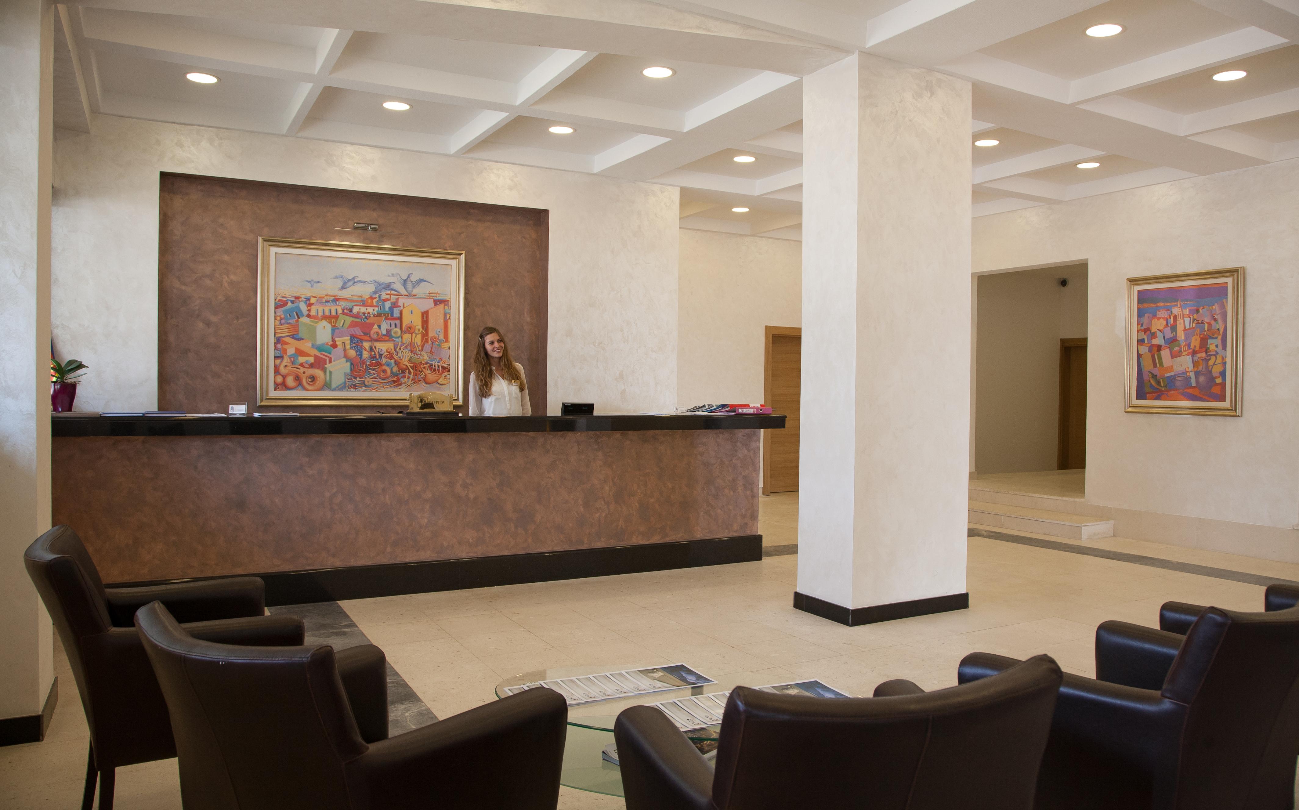 Hotel Sato Conference & Spa Resort ซูโตมอเร ภายนอก รูปภาพ